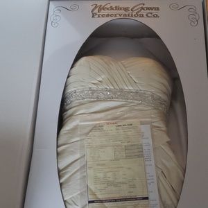 Wedding dress (2008)